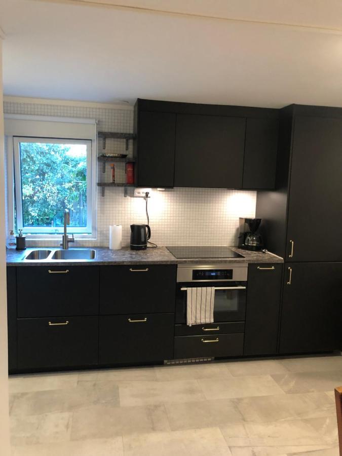 A Beautiful One Bedroom Apartment ストックホルム エクステリア 写真